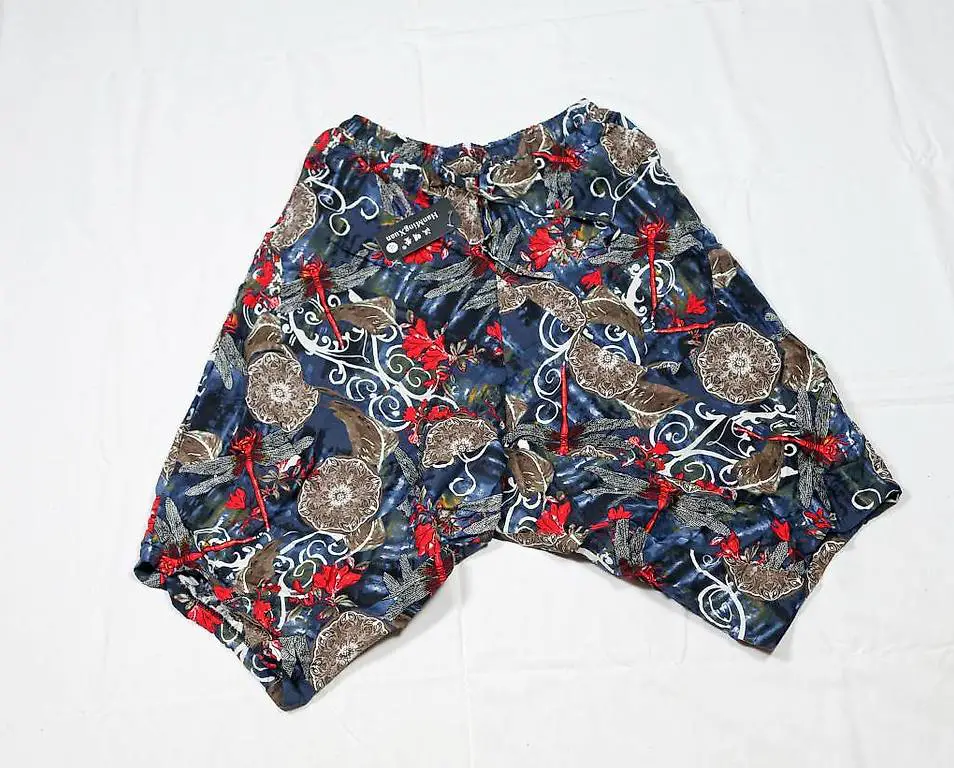 Freizeithose, bunt NEU, Grösse 4 XL