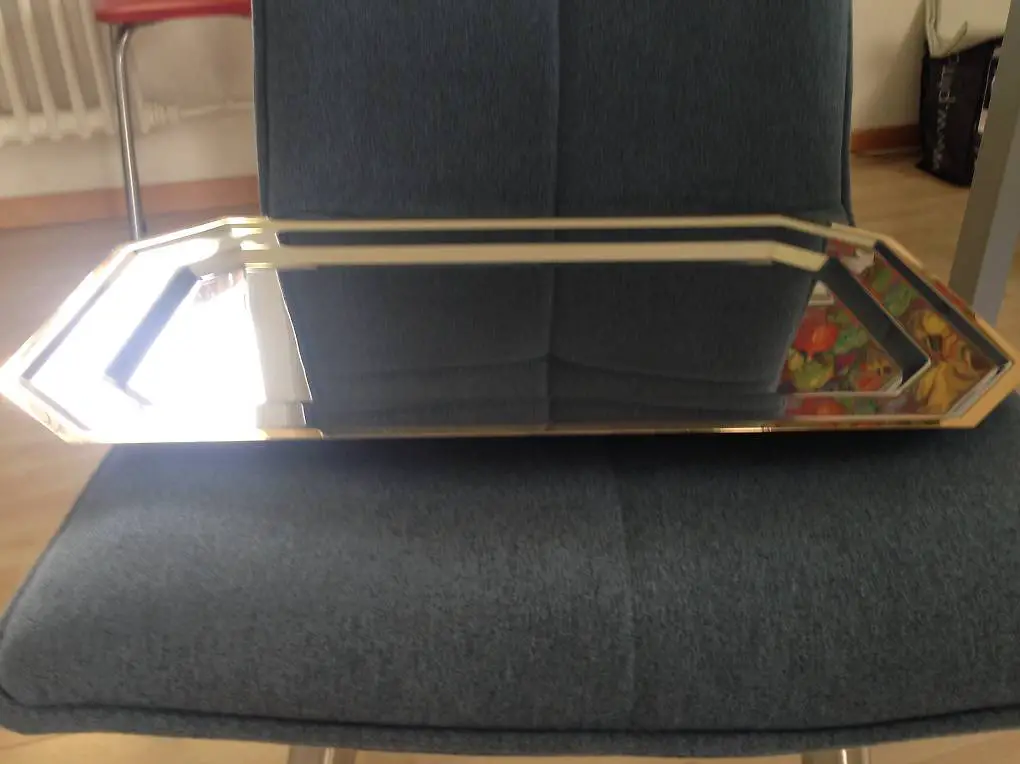 Platte Chromstahl mit Goldrand