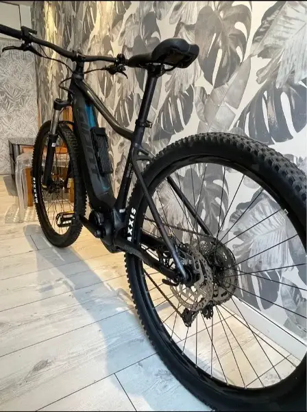 vélo électrique comme neuf toutes est OK