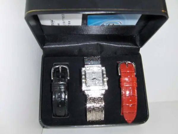 Damen Armbanduhr 3-teilig Silberfarbig Adrienne A.