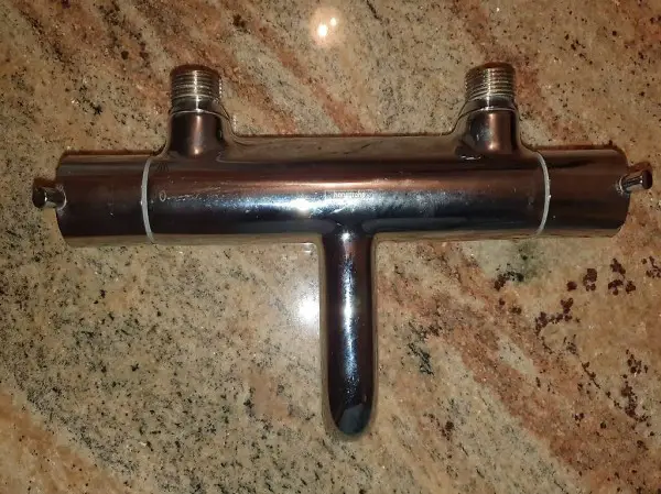 Bademischer Badewannenarmatur