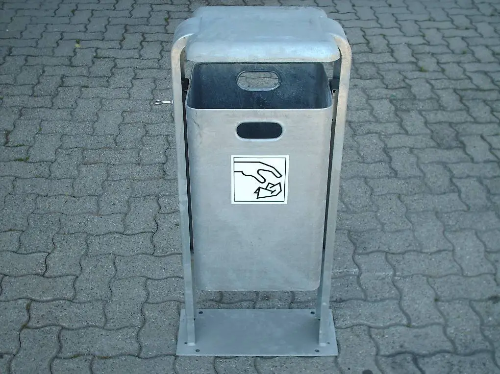 Abfalleimer Mülleimer Aussenbereich mit Bodenplatte