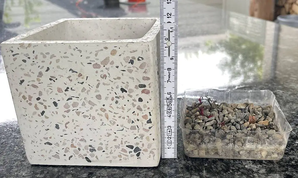 Übertopf 11 x 11 cm, mit Innentopf