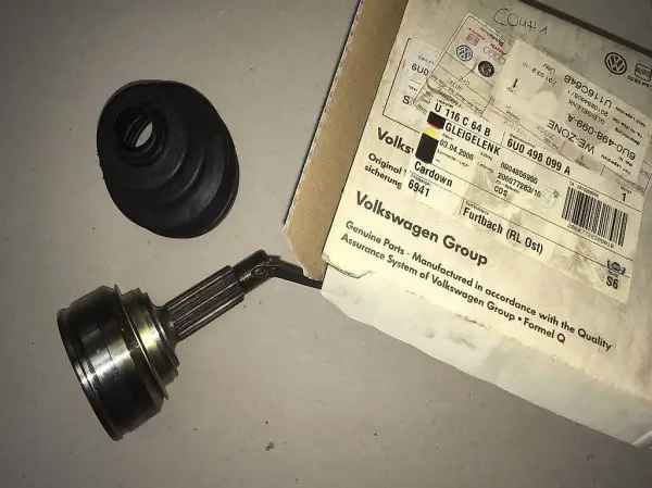 Skoda Antriebswellengelenk 6U0498099A