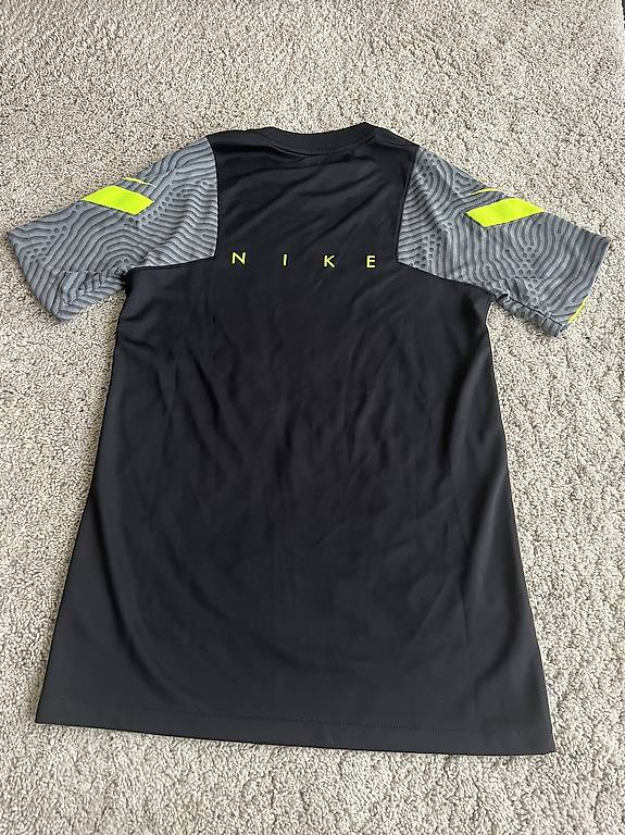 NIKE Sport Fussball Herren T-Shirt (Junior)
