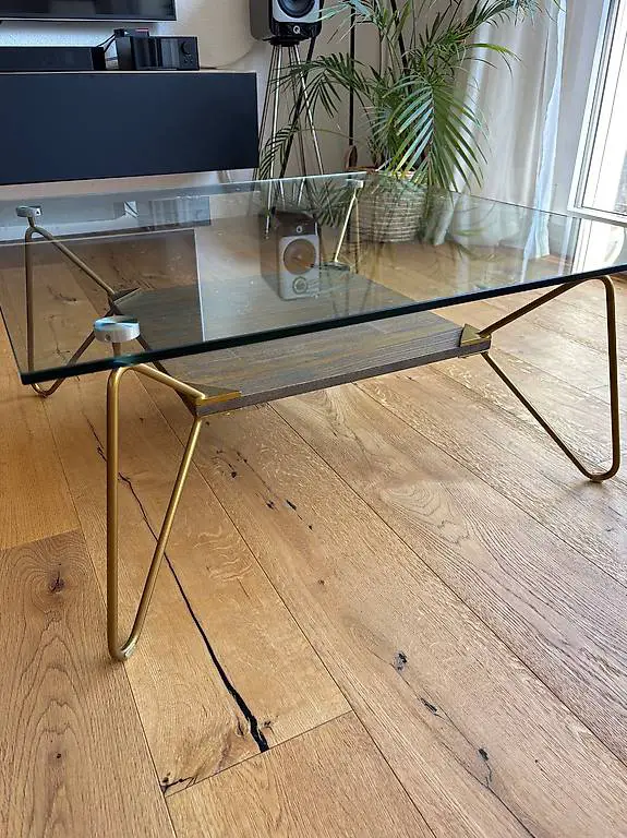 Wohnzimmertisch aus Glas