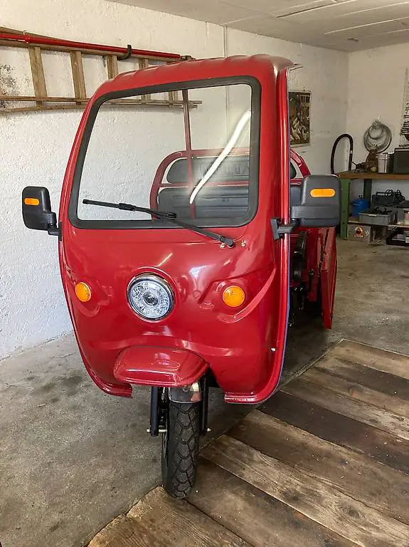 Elektro-Dreirad mit Ladebrücke, neu, Marke Volta