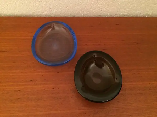 Massive formschöne Glas Aschenbecher Ascher 60er 70er