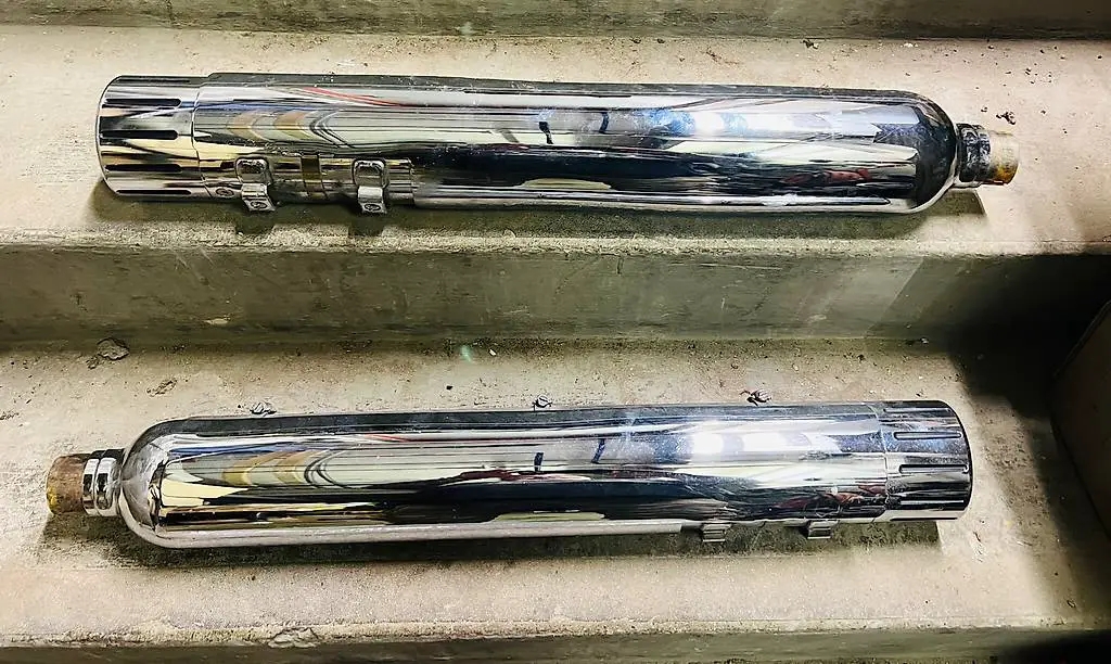 Orig. Harley Davidson Schalldämpfer für Road King CVO 2013