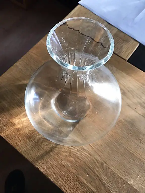 Karaffe für Wein und Wasser