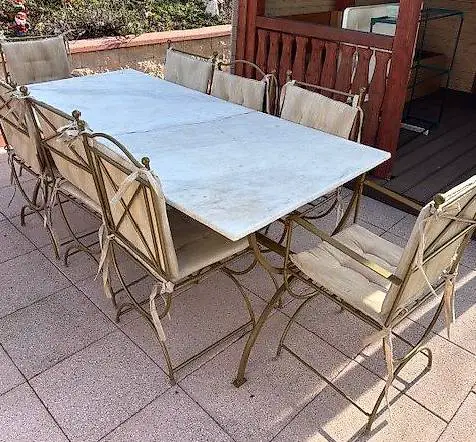 8 Gartenstühle Metall massiv im Patina und Tisch