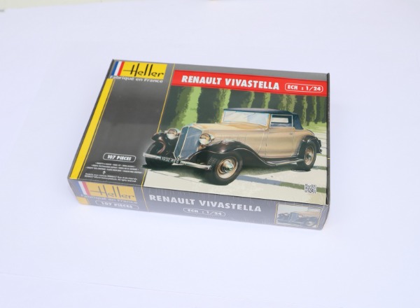 Renault Vivastella 1:24 von Heller