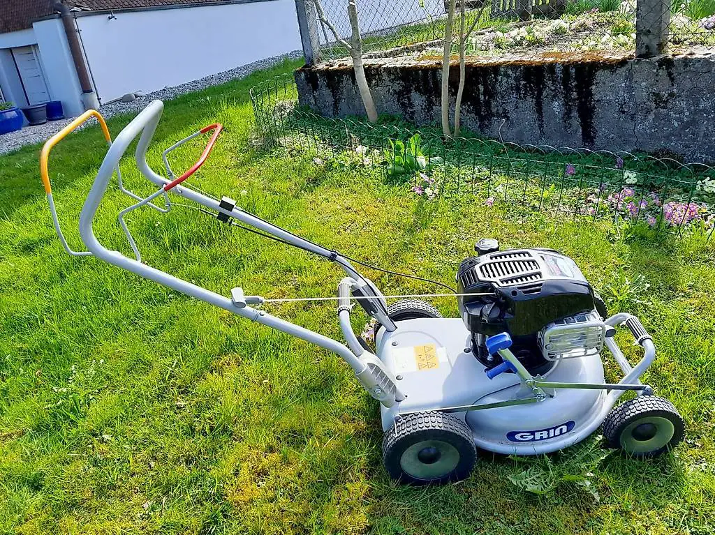 GRIN Mulch - Rasenmäher mit Radantrieb
