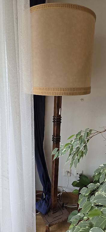 Ständerlampe zu verkaufen
