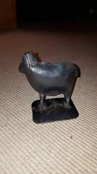 Schaf aus Eisen