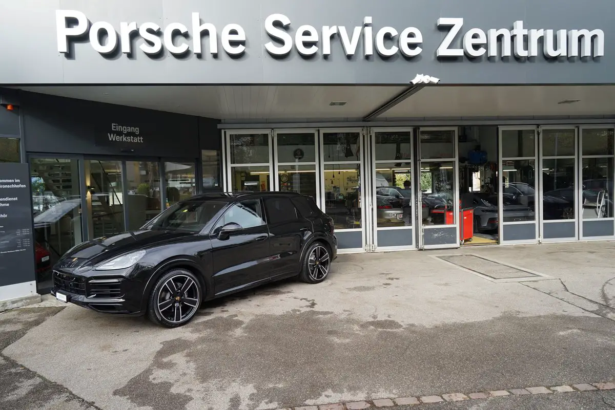 PORSCHE Cayenne E-Hybrid Platinum Edition