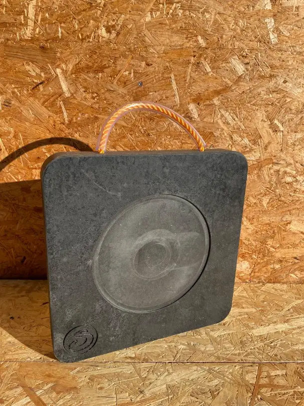 Kunststoffunterlageplatte inkl. Trageriemen 400x400x50 mm