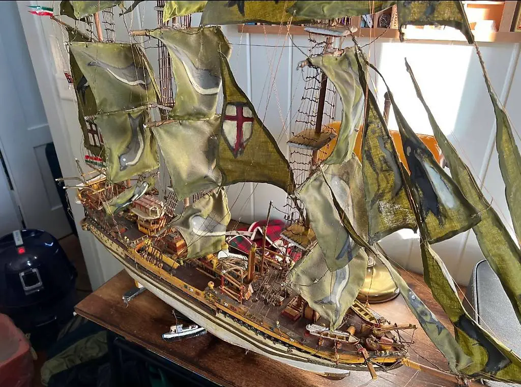 Vintage Modellschiff aus den 80er Jahren