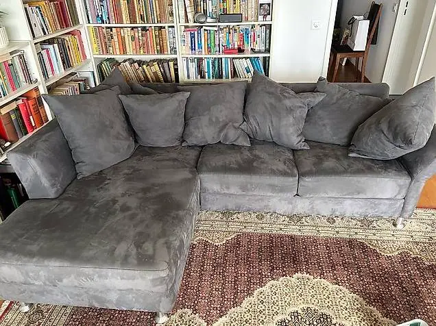 Sofa an Selbstabholer zu verschenken