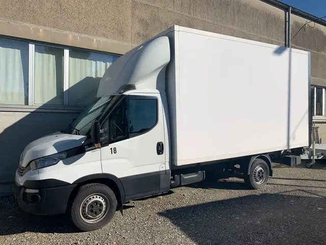 IVECO, 3? S14, Kunststoffkoffer