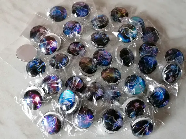 Sternzeichen Cabochon Nagelneu und Originalverpackt