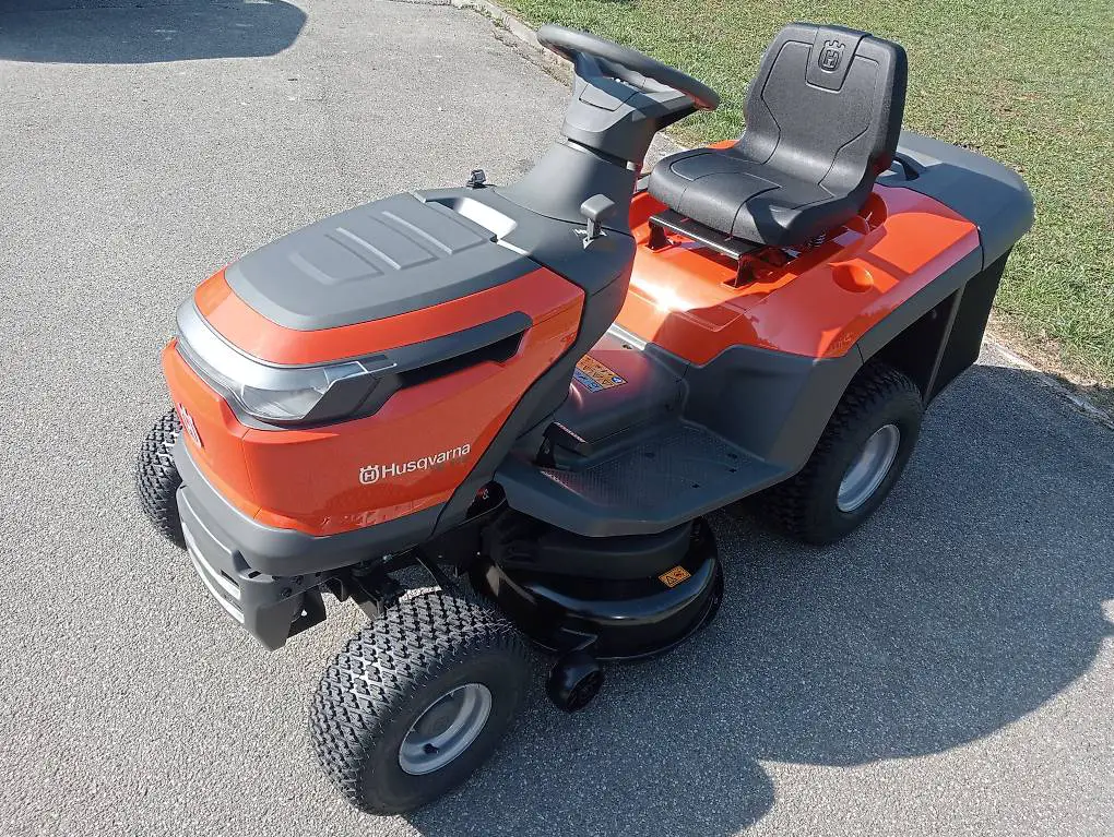 Traktor Rasentraktor TC112 Husqvarna mit Grasfangsack