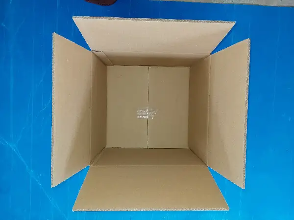 Zügelkartons neu aus 2-welligem Karton