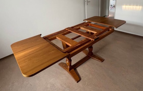 Esstisch ausziehbar, Holz, guter Zustand