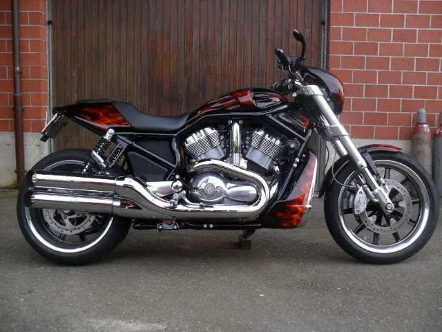 harley-davidson vrscr 1130 v-rod street rod