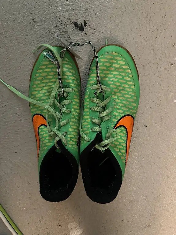 Nike Turnschuhe Grösse 38, grün, gut erhalten