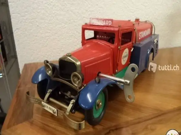 Märklin Blechauto mit Uhrwerk
