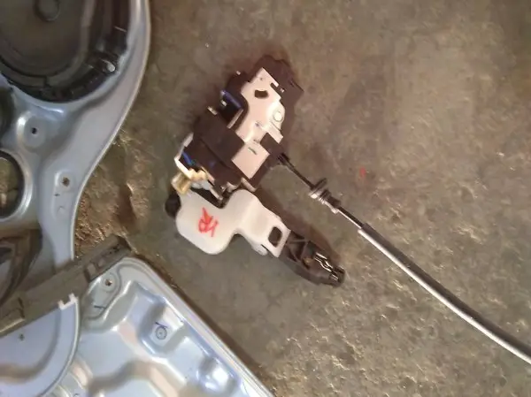 Kia C"eed Türschloss VR und vieles mehr.