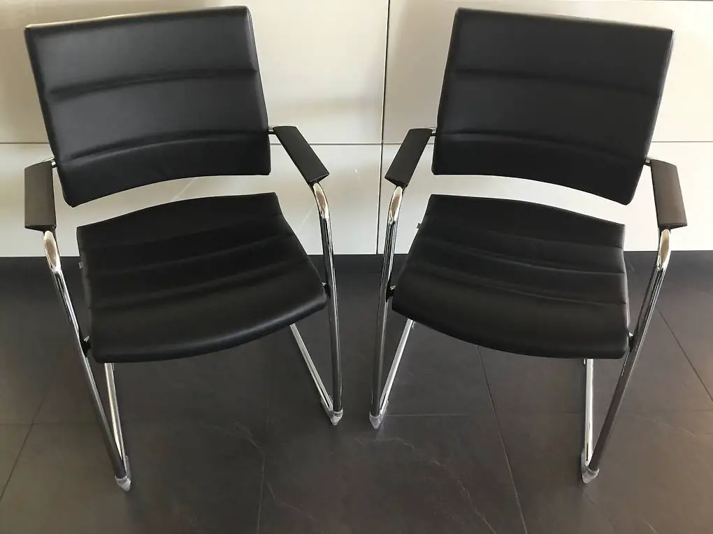 Freischwinger 2 Stück á 120.00 top Zustand