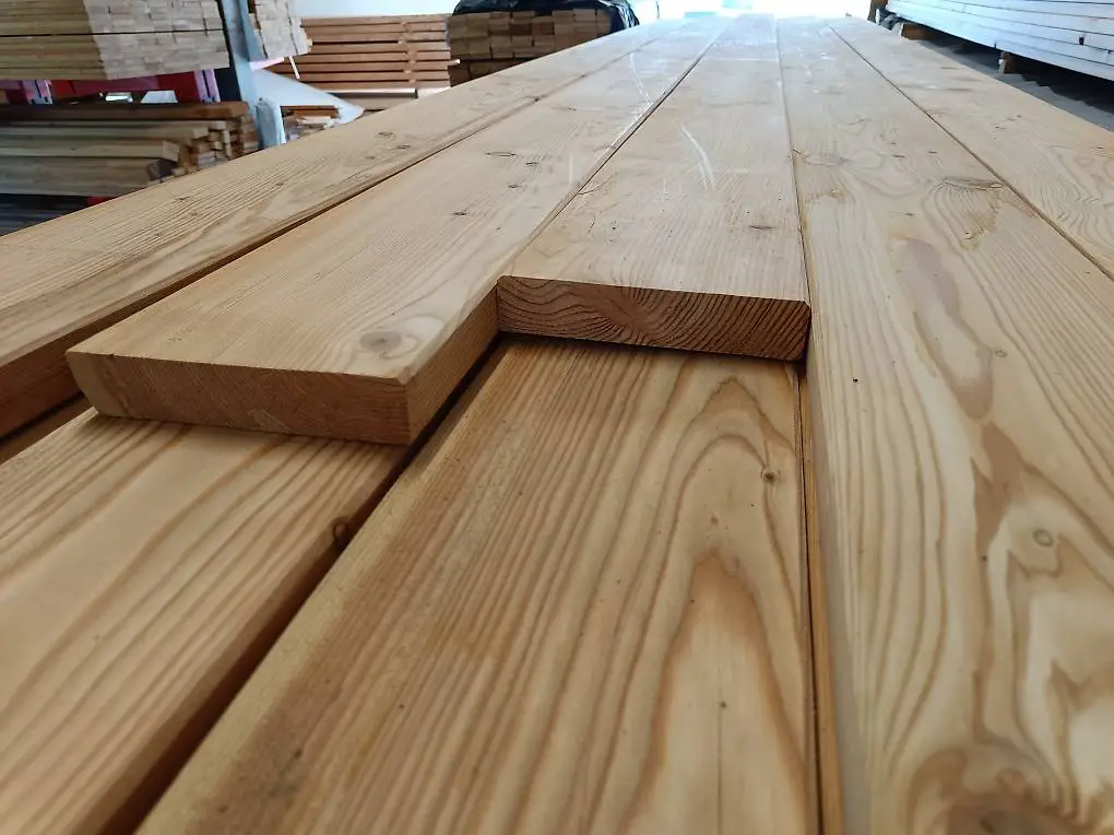 Nordische Lärche XXL Bretter gehobelt