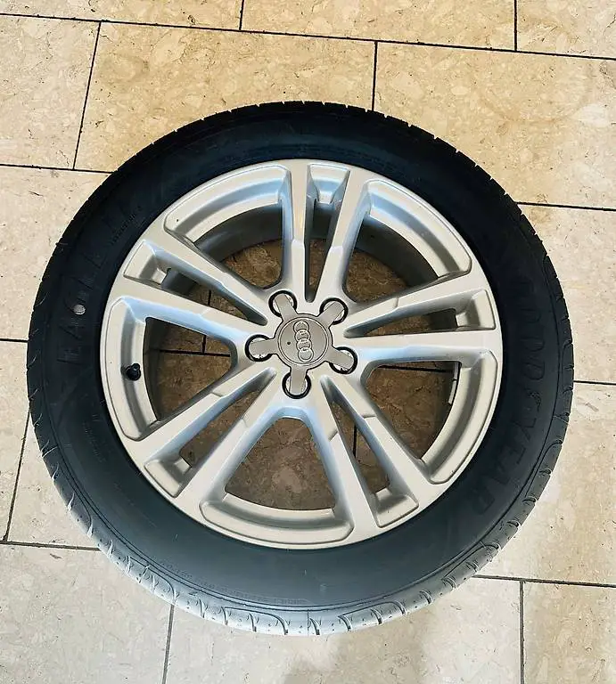 Kompletträder 18 Zoll / Audi Q3 / Goodyear F1 / NEU DOT 4215