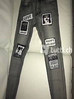 lässige neuw. Damenjeans Gr. 36 mit vielen Buttons