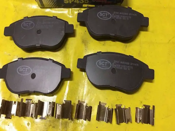  Bremsbelag vorne PEUGEOT CITROEN BERLINGO 207 XSARA