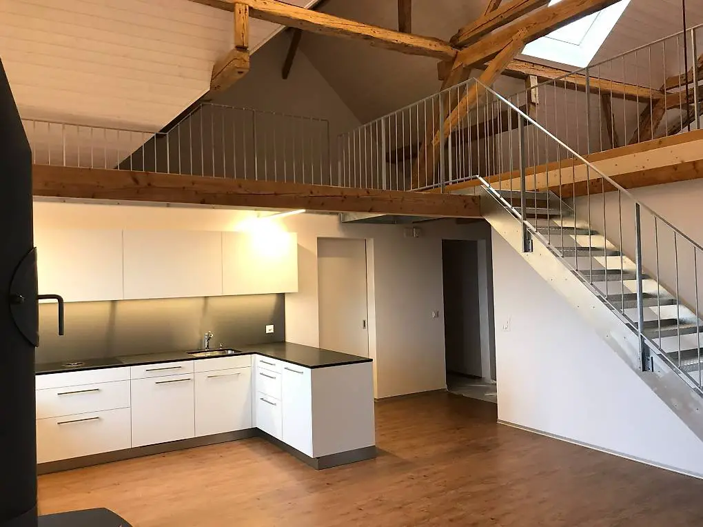 5.5 Zi Dachwohnung in altem Bauernhaus