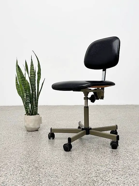 Retro Bürostuhl aus den 90ern