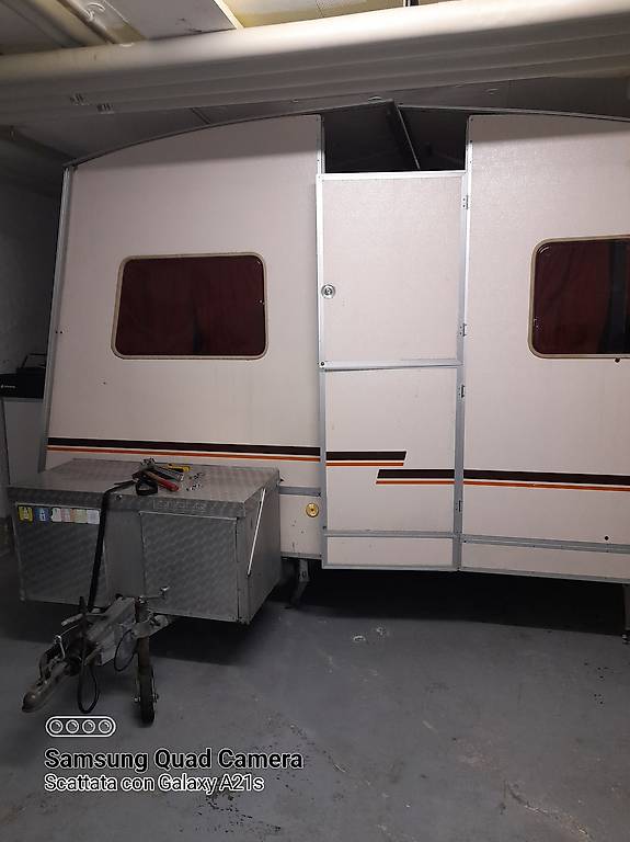 Roulotte carrello pieghevole