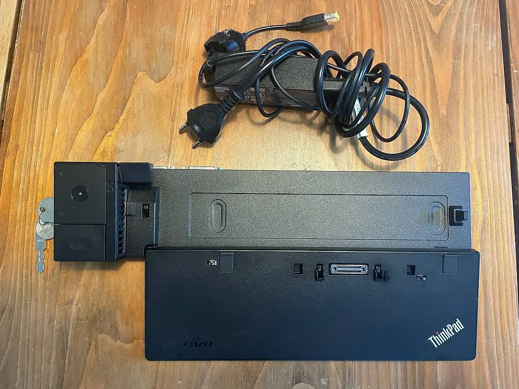 Lenovo Thinkpad docking station