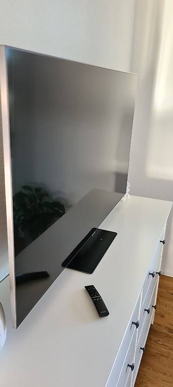 Fernseher Samsung + PS5 (mit 3 Spiele)