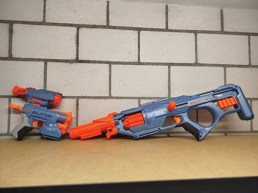 Nerf gun / 2 Spiele Gewehre / Munition inklusive
