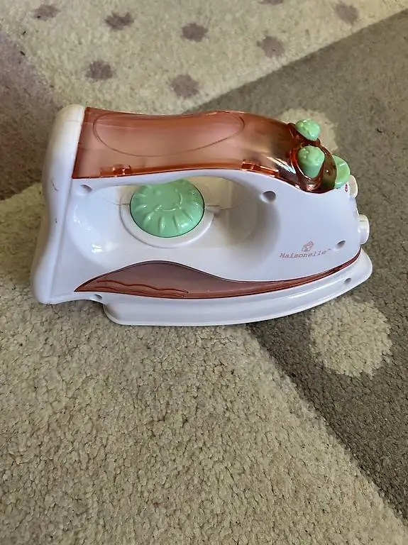 Waschmaschine Bügeleisen