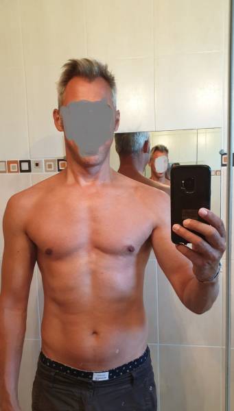 Vous vous promenez, je vous invite pour un thé...