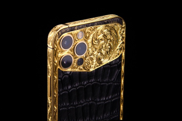 24ct Gold iPhone 15 Pro Max Supreme Edition