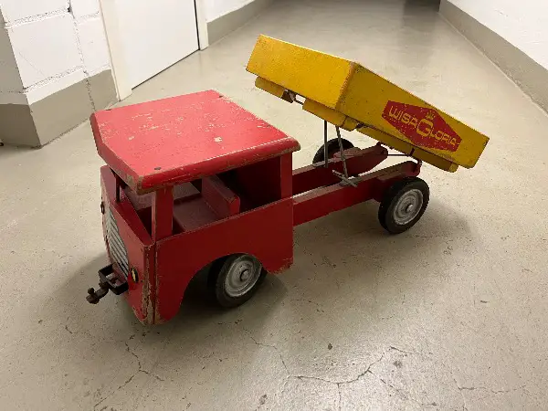 Antiker Wisa Gloria Lastwagen