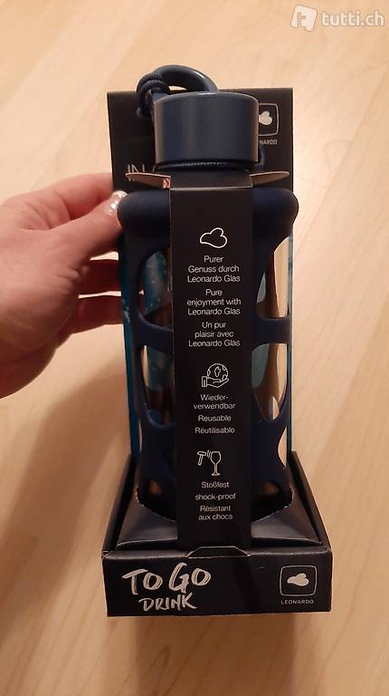 K..108) Leonardo Trinkflasche Neu