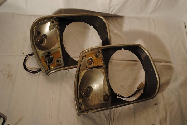  Original Mazda 323 Blendensatz Scheinwerfer