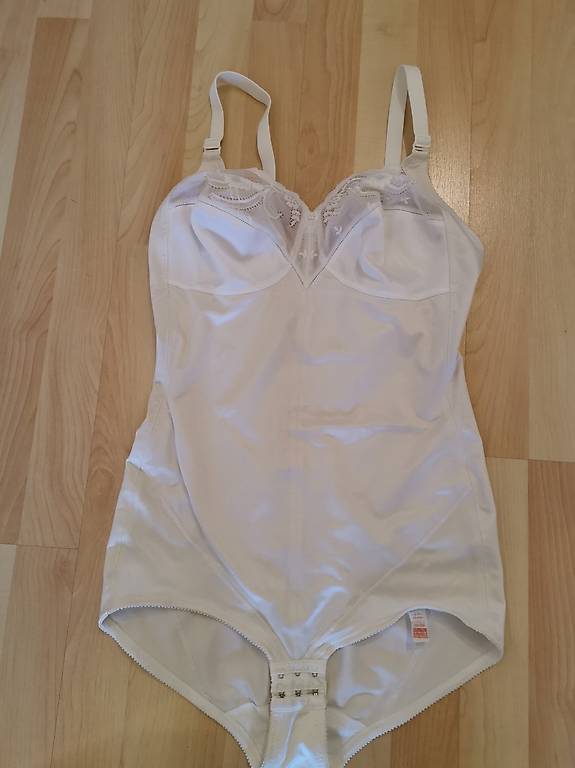 Body, BH, Triumph, weiss gr80D